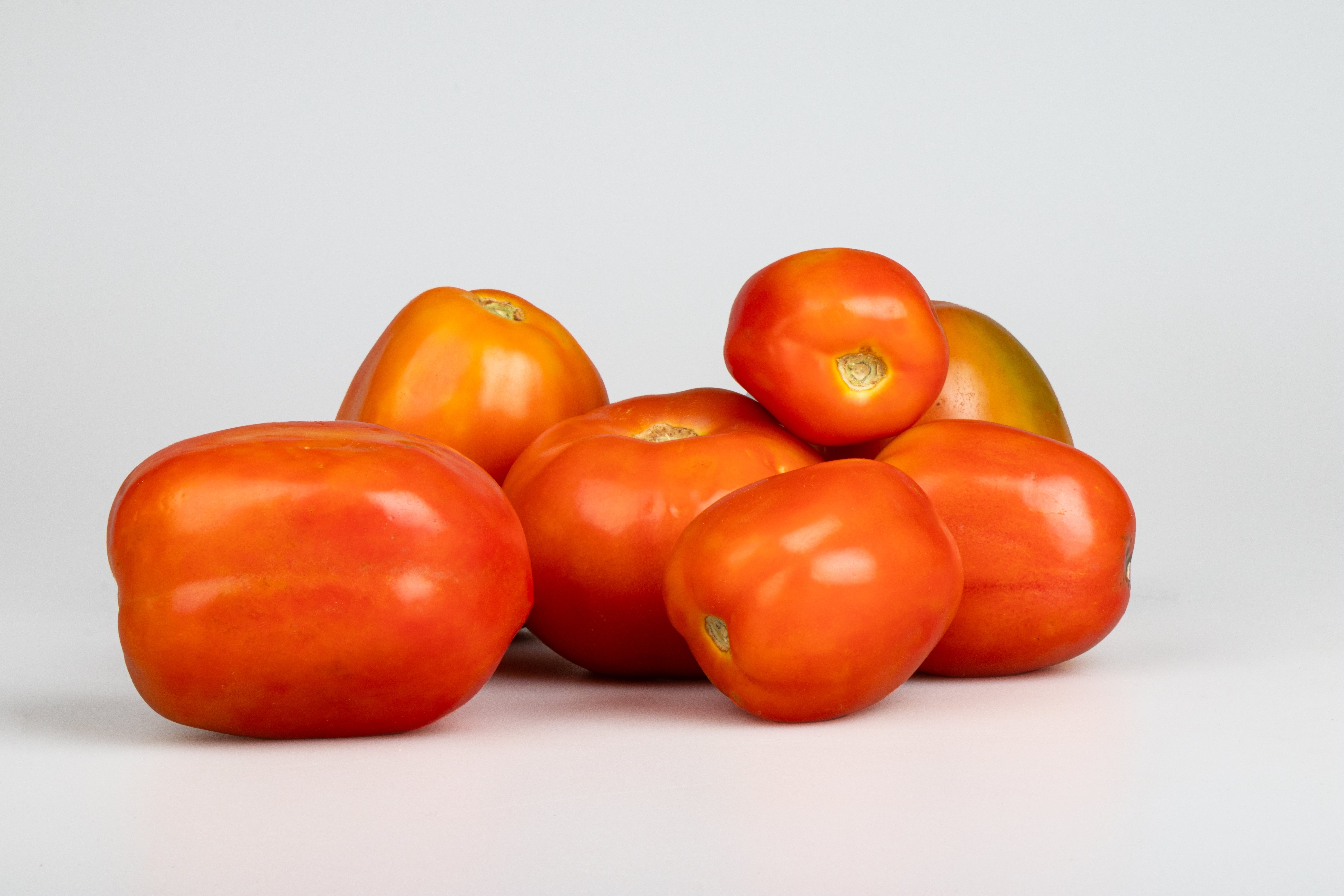 Organic Roma Tomatoes 1 kg Heirloom Foods